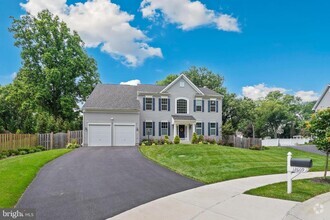 Building Photo - 12609 Hallman Ct