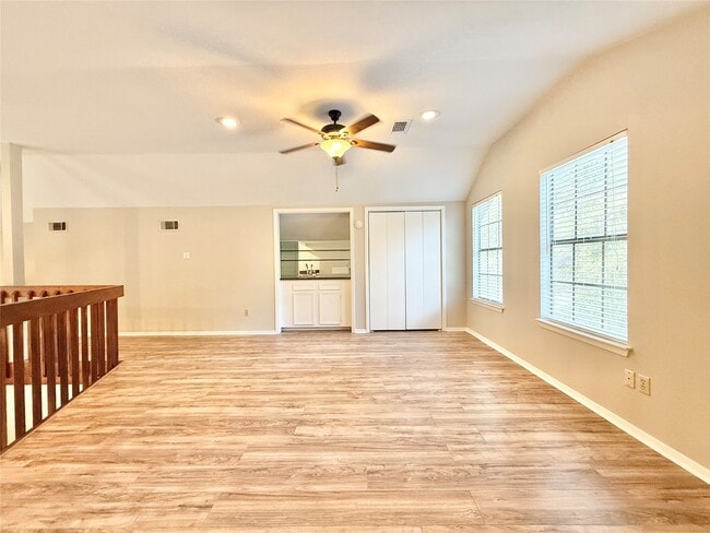 Building Photo - 30430 Arborg Dr