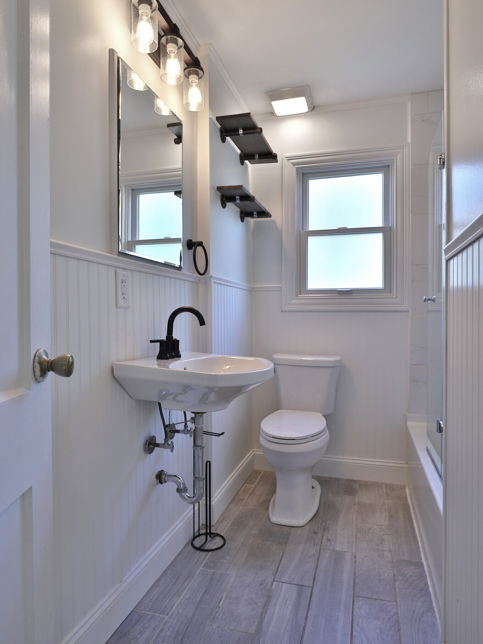 Building Photo - 5586 Emerson Ave