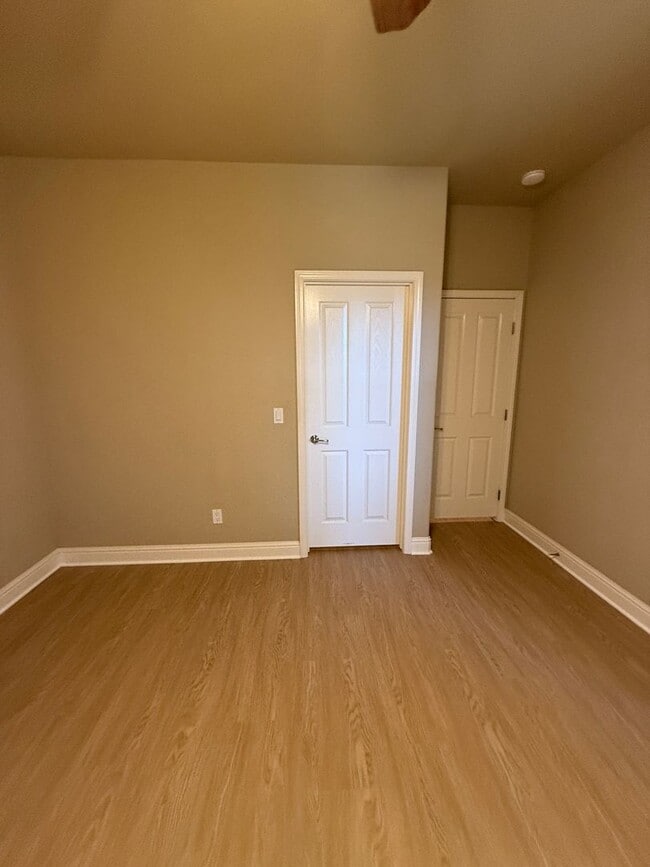 Building Photo - Newer Single Story Home in The Stone Gate ...