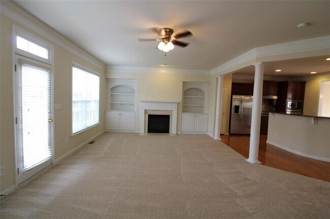 Building Photo - 10752 Camarilla Ct