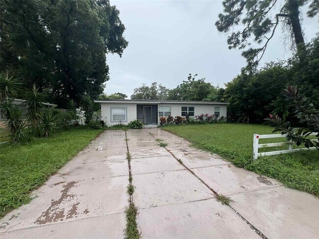 Building Photo - 4926 Stewart Ave