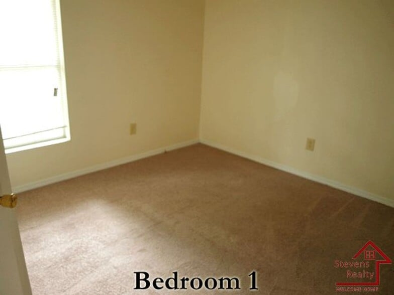 Building Photo - 132 Dogwood Pointe Dr