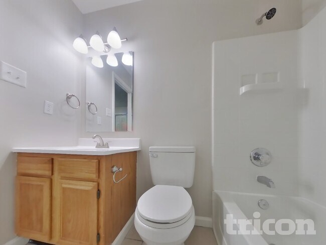 Building Photo - 1712 Beckenbauer Ln