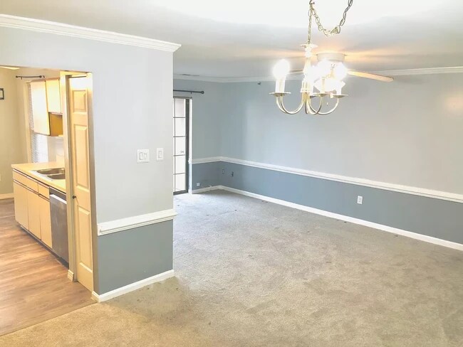 Building Photo - 201 Star Pointe Ct