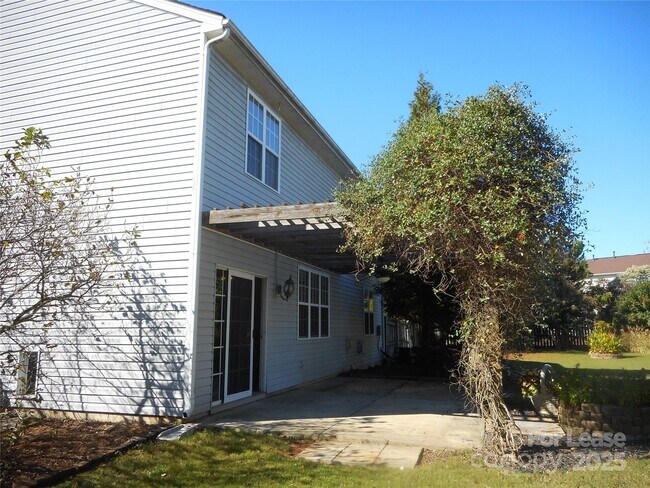 Building Photo - 17207 Overstone Ct