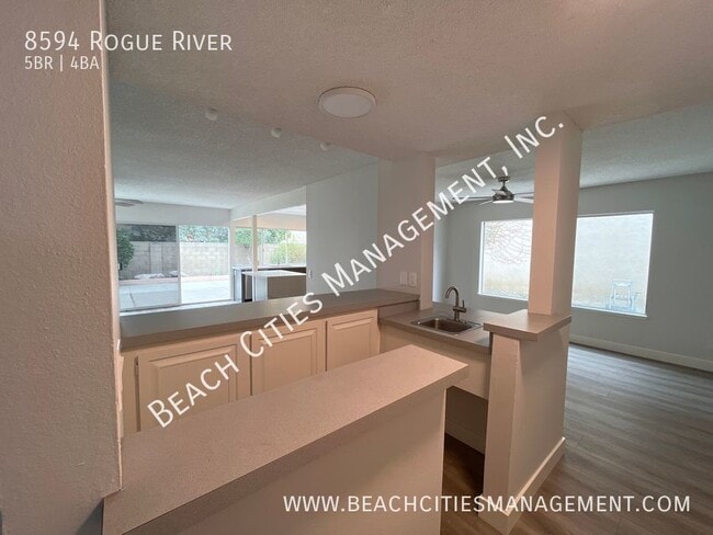Building Photo - 8594 Rogue River Ave
