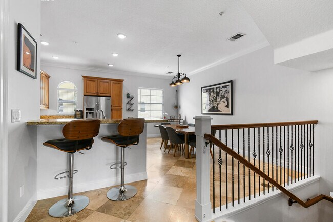 Building Photo - 25 Via Floresta Dr