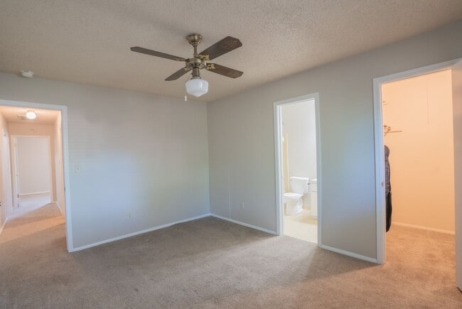 Building Photo - 6119 S Troost Ave