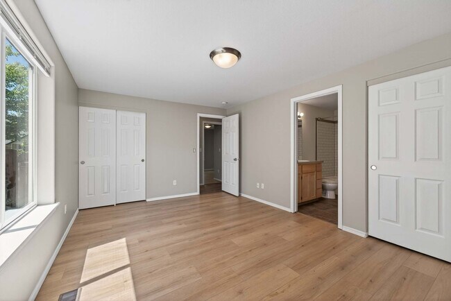 Building Photo - Beautiful Single-Level Home with Private Backyard