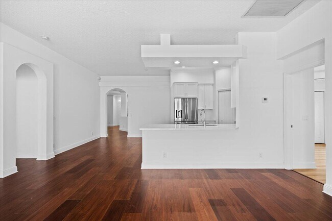 Building Photo - 244 Clocktower Dr