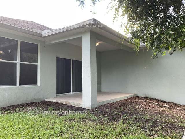 Building Photo - 79 Westland Run