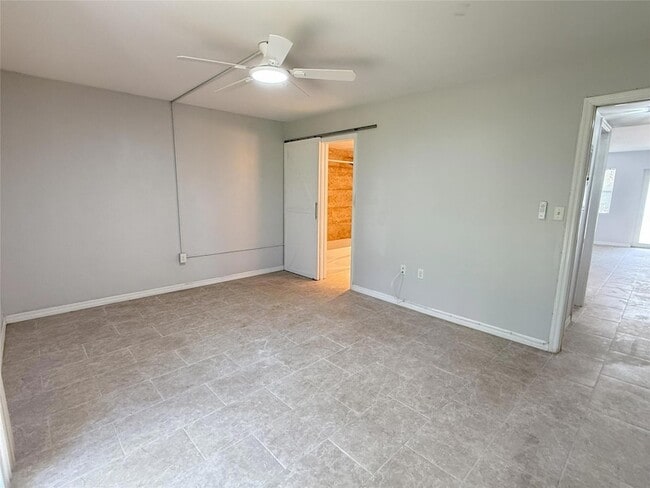 Building Photo - 28 Ventnor Dr
