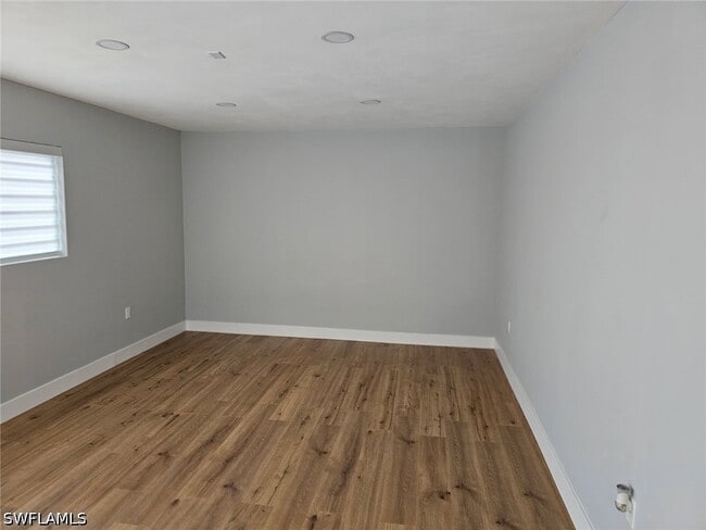 Building Photo - 5521 Granada Rd