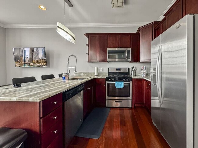 Building Photo - 1421 N 5th St