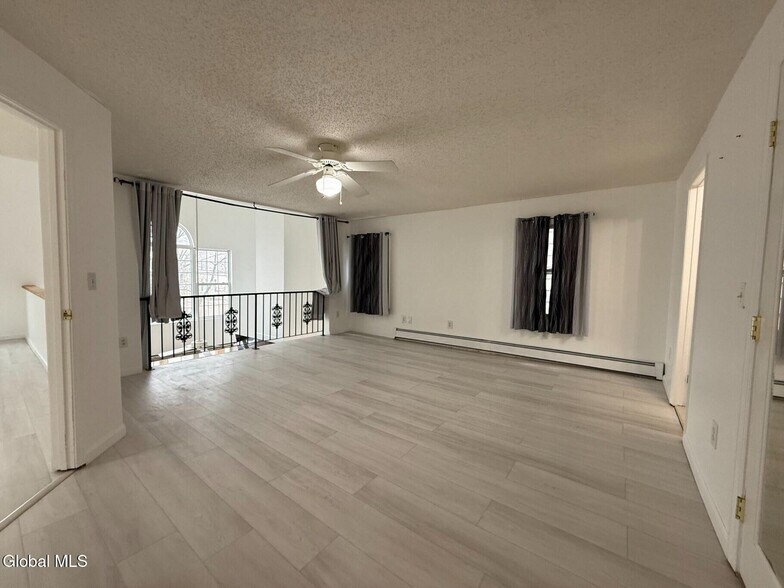 Building Photo - 27 McElwain Ave