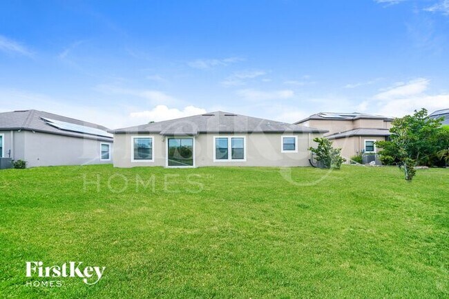 Building Photo - 9747 Sage Creek Dr