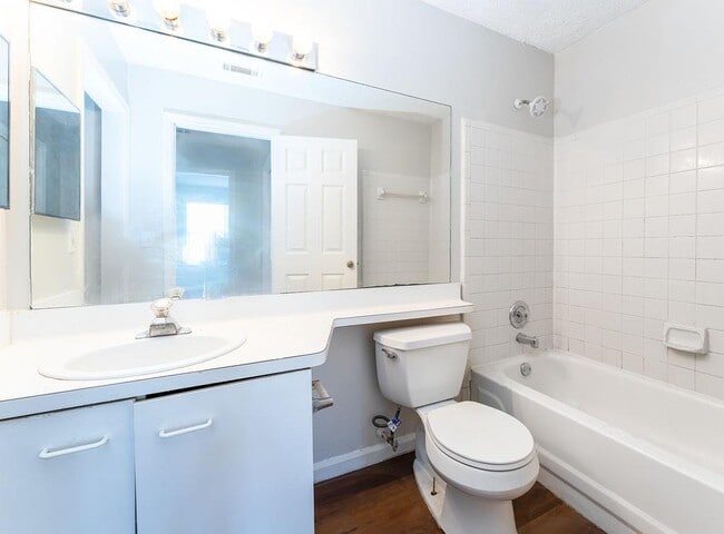 Building Photo - 414 Ridge Creek Dr