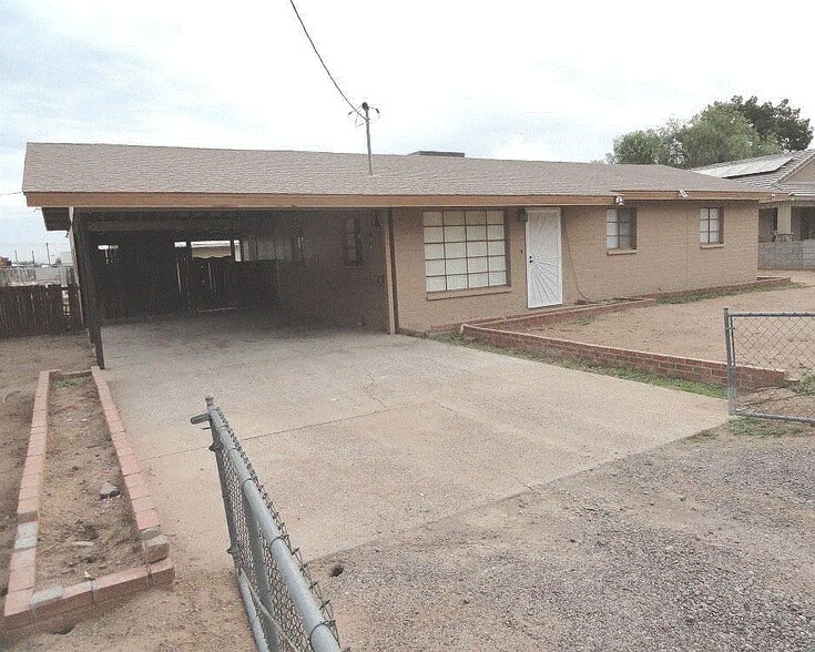 Primary Photo - 2612 E Alta Vista Rd