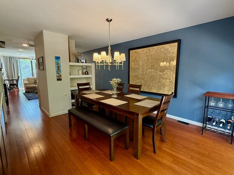 Large Dining Room Area - 960 N Pennsylvania St