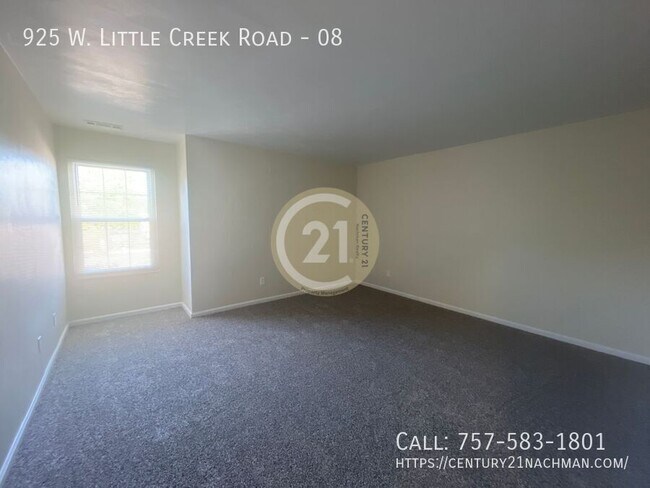 Building Photo - 925 W Little Creek Rd