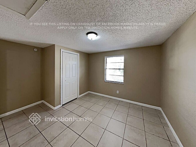 Building Photo - 10206 Vista Cove Ct
