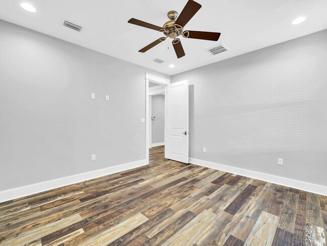 Building Photo - 741 Breakers Street