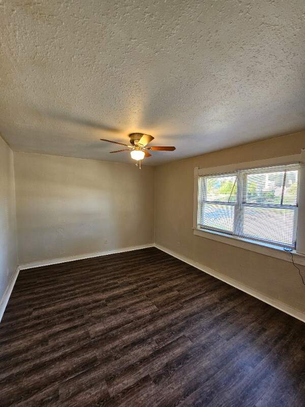 Building Photo - 509 S 7th St