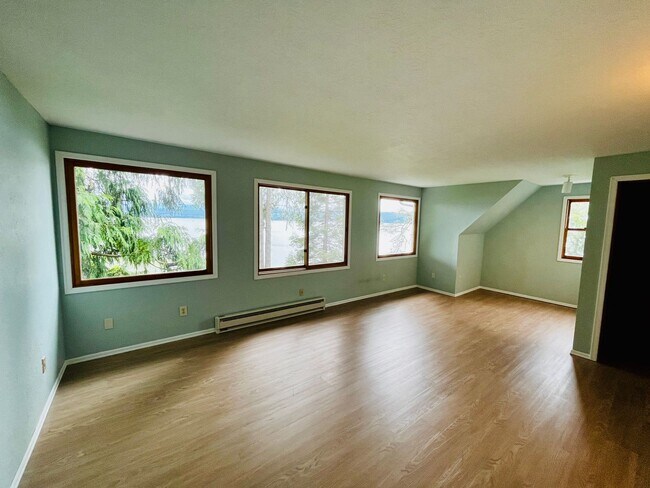 Building Photo - Spectacular Olympic Mountain and Hood Canal Views from Poulsbo Waterfront Home!