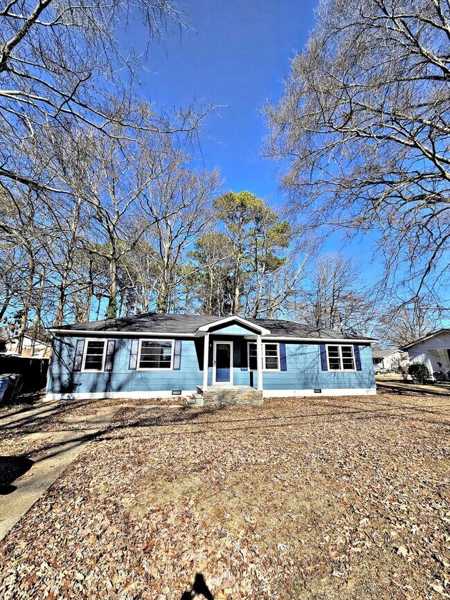 Building Photo - ***MOVE IN SPECIAL***HOUSE FOR RENT - HARTSELLE