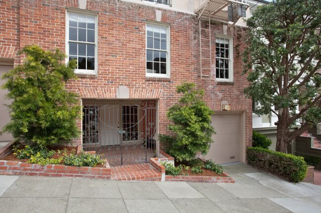 Building Photo - 2999 Pacific Ave