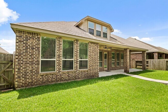 Building Photo - 13415 Lake Arlington Rd