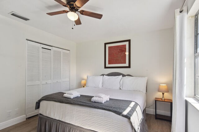 STAGED PHOTO - 813 W Magnolia St