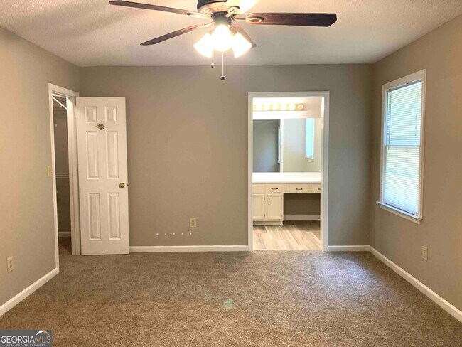 Building Photo - 4930 Muirwood Dr