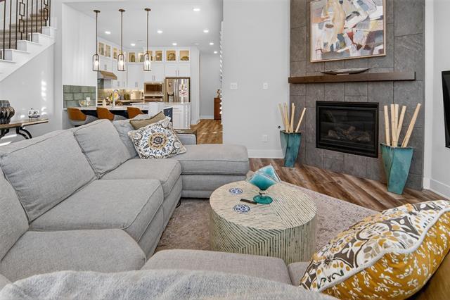 Building Photo - 14521 Walsh Ave