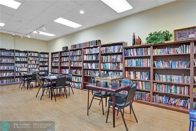 Building Photo - 1370 S Ocean Blvd
