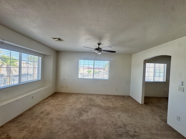 Building Photo - 3423 McCormick Blvd
