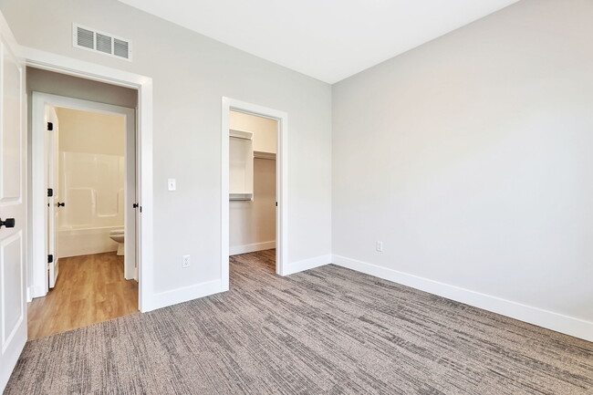 Building Photo - 1129 N Joye St