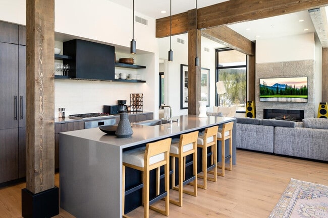 Building Photo - 4 Boathouse Way