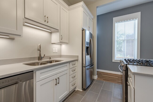 Building Photo - 1023 Franklin St