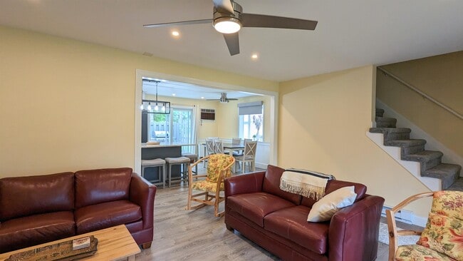 Building Photo - 60 Weirs Rd