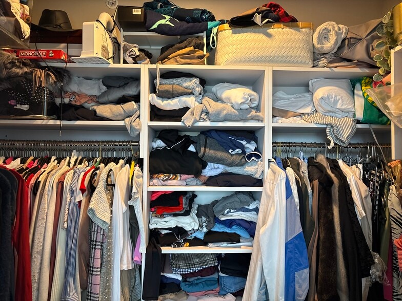 Building Photo - 229 S Peoria St