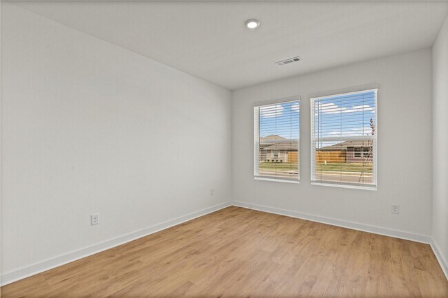 Building Photo - 109 Ratliff Ave