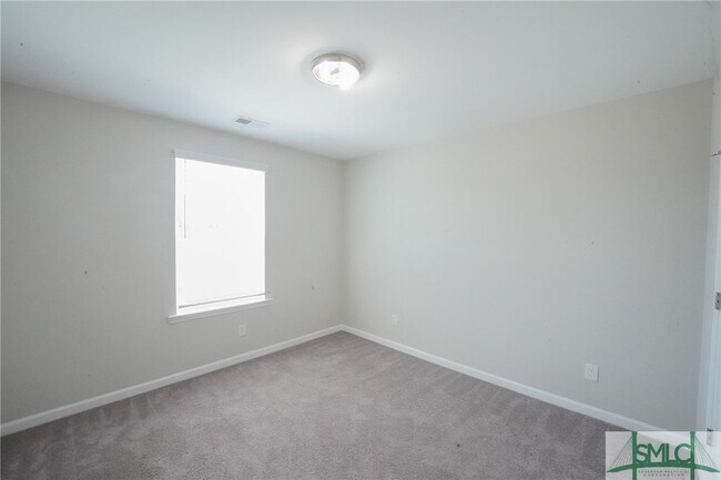 Building Photo - 165 Greyfield Cir