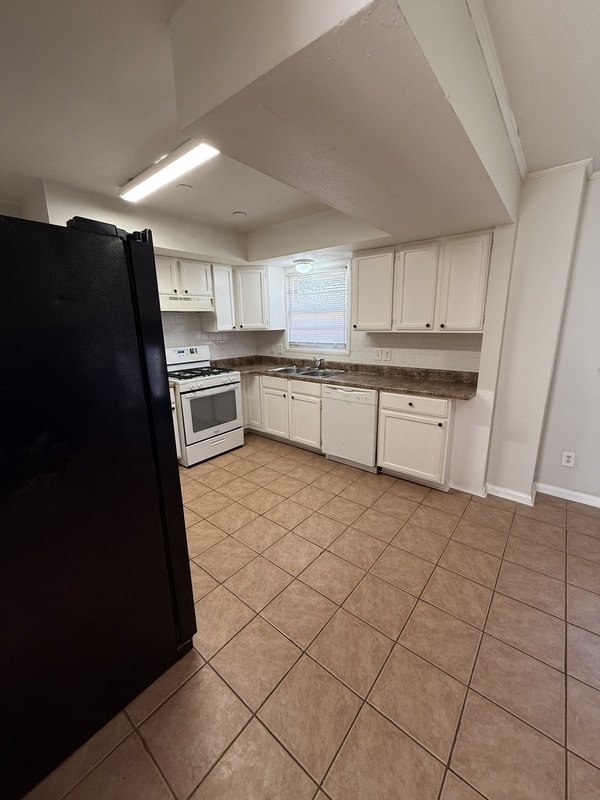 Building Photo - 3616 Hester Ln NW