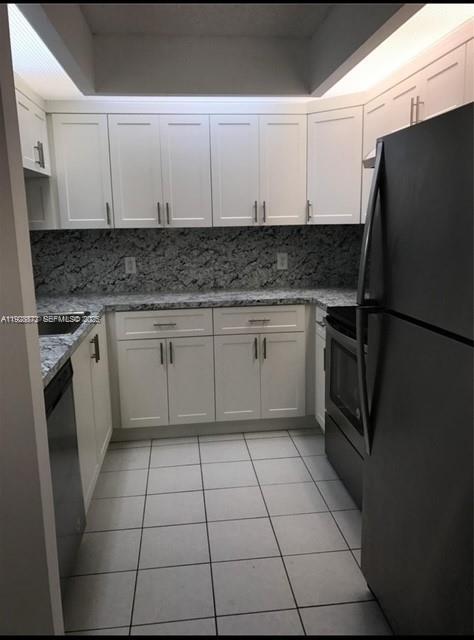 Building Photo - 13105 SW 16th Ct