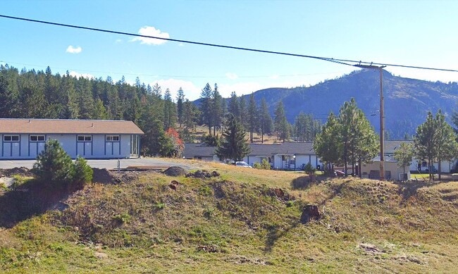 Building Photo - 466 Thornton Dr