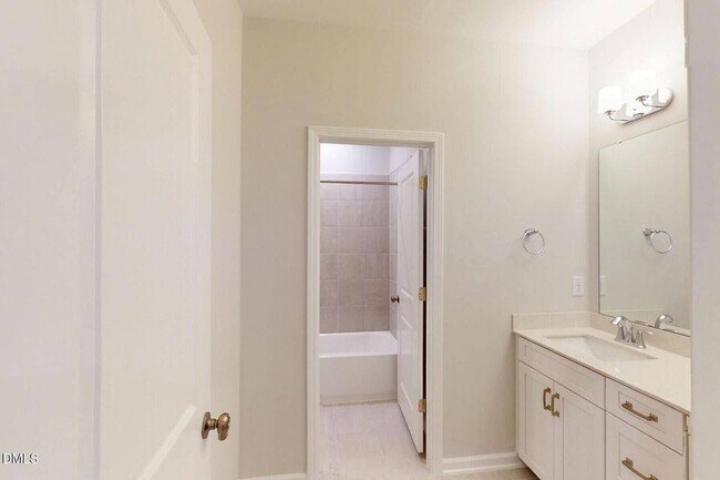 Building Photo - 2459 Englemann Dr