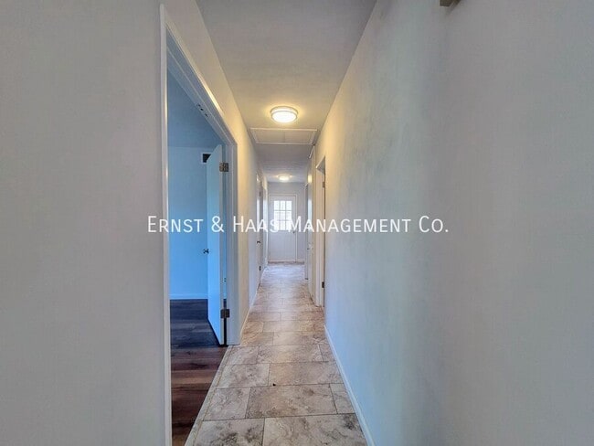 Building Photo - 10751 Andy St