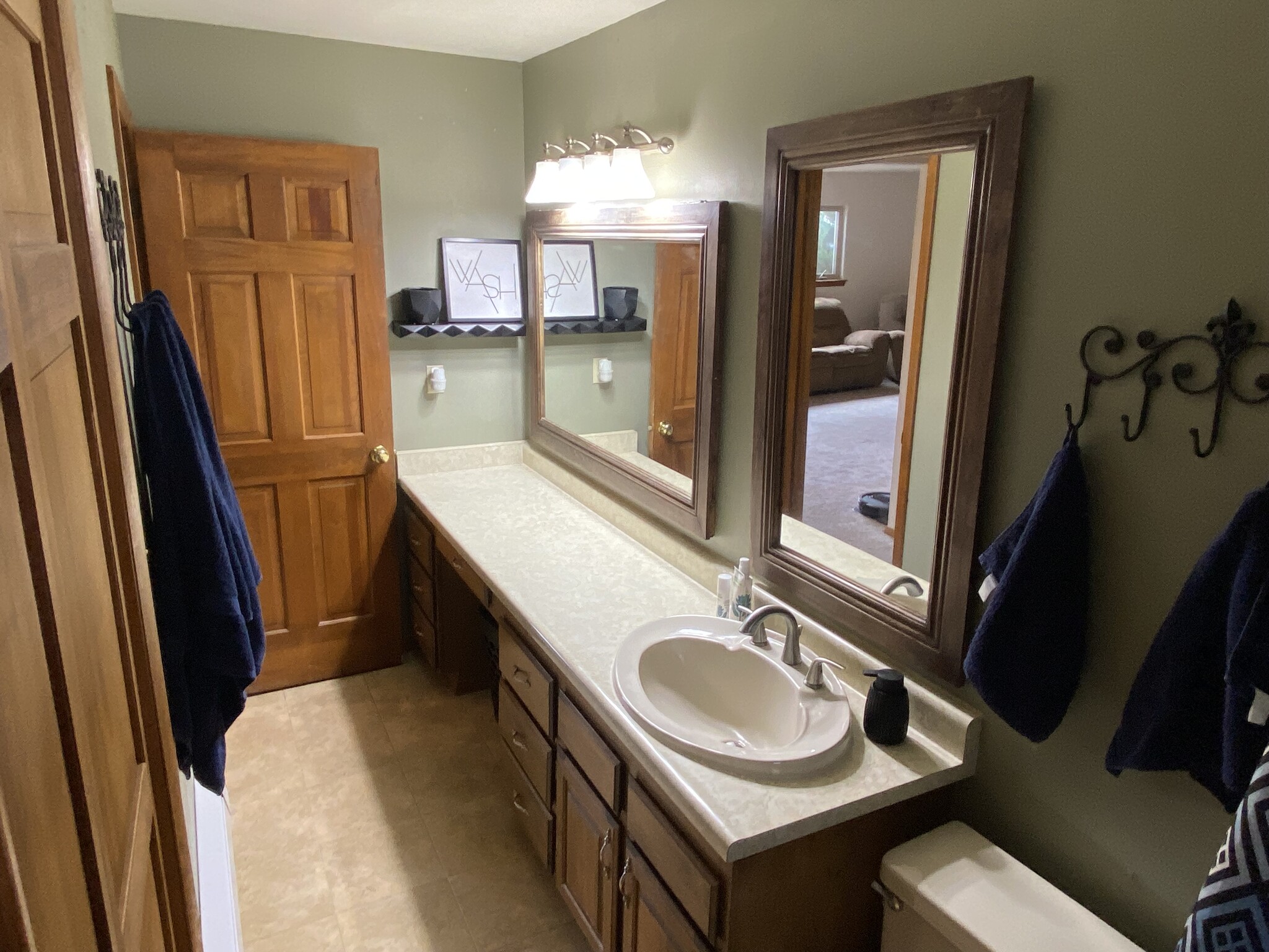 Downstairs bath - 15175 E Coachman Dr